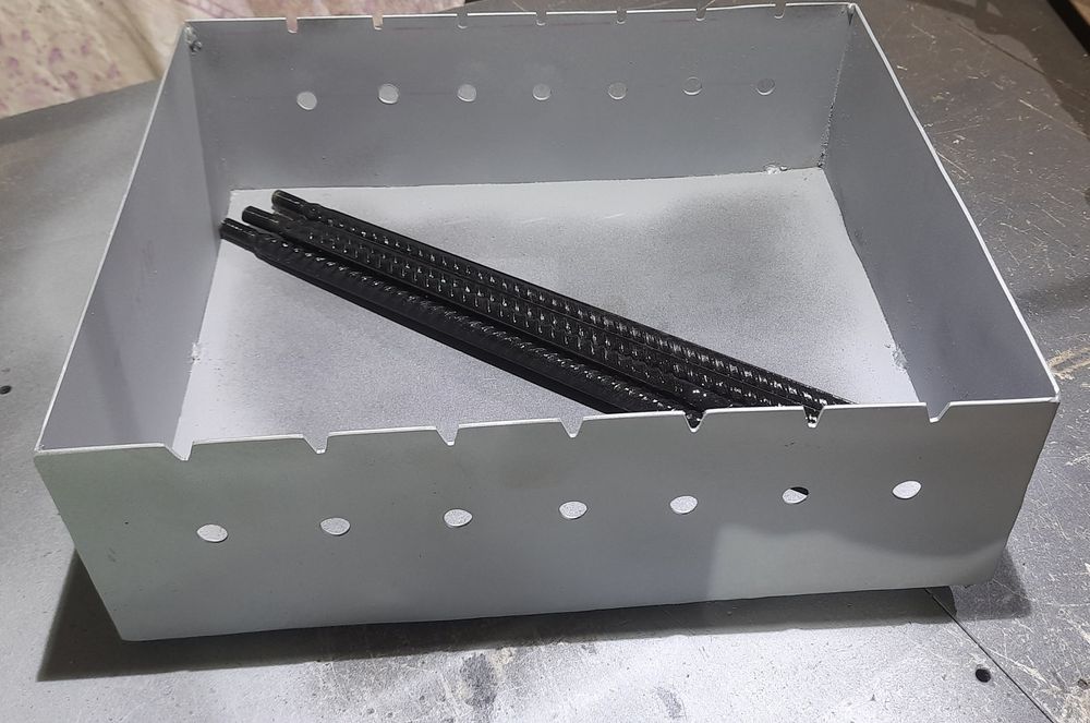 Продаю мангал на ножках