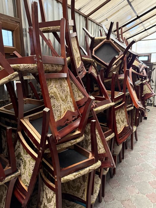 Столы стулья диваны