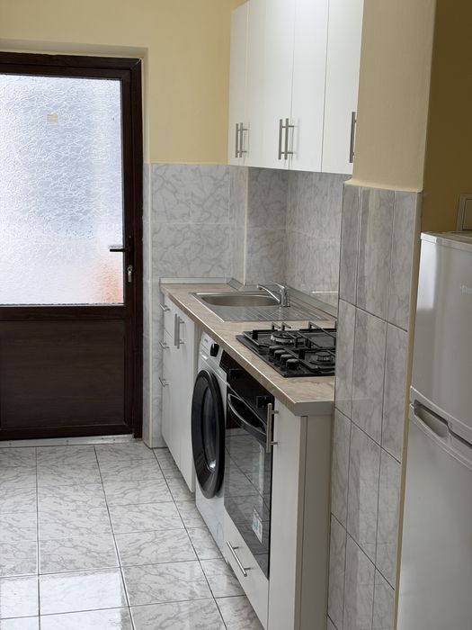 Garsoniera de inchiriat