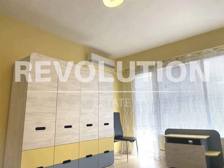 Дава се под наем Тристаен апартамент в Варна, Левски - 90 кв.м за 700 € - Снимка #4