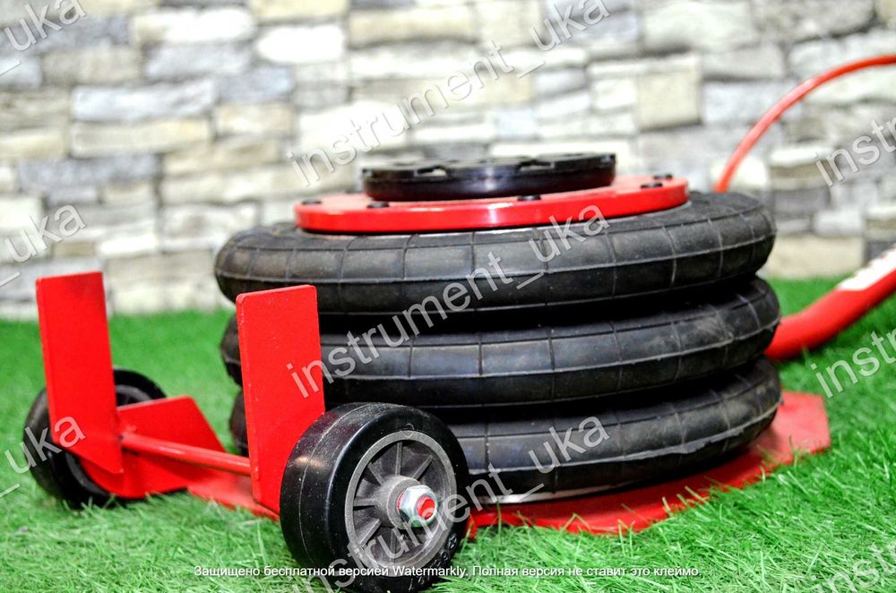 Домкрат подкатной  3 тонны