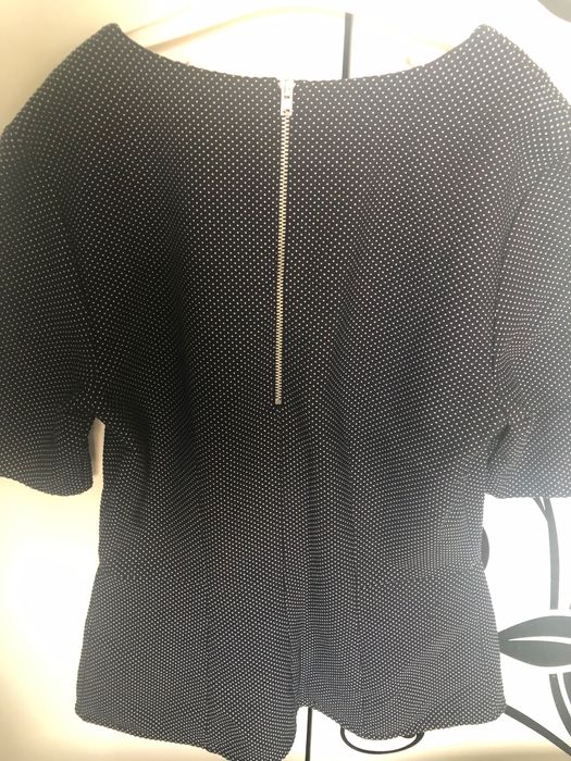 Продаются пиджаки,жакеты.