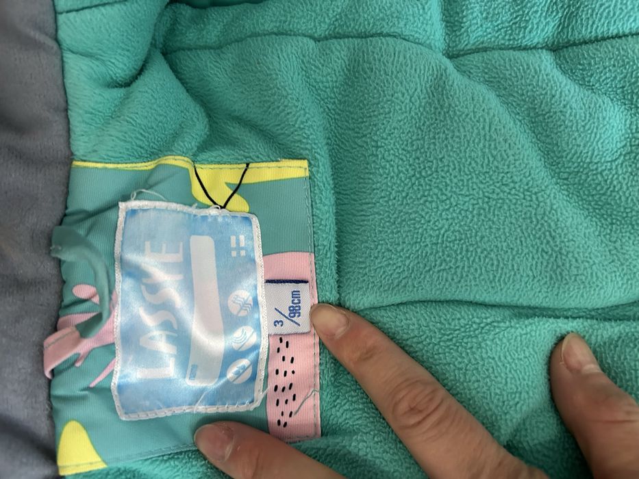 Продам два комбинезона