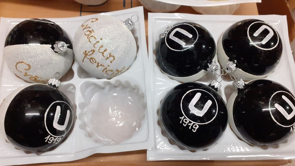 Globuri brad de Craciun pentru suporteri Universitatea Cluj