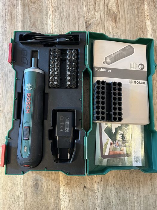 Bosch PushDrive – șurubelniță electrică cu acumulator, stare foarte bună