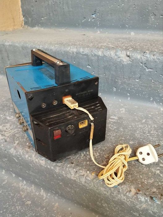 Продается телевизор СССР . рабочий