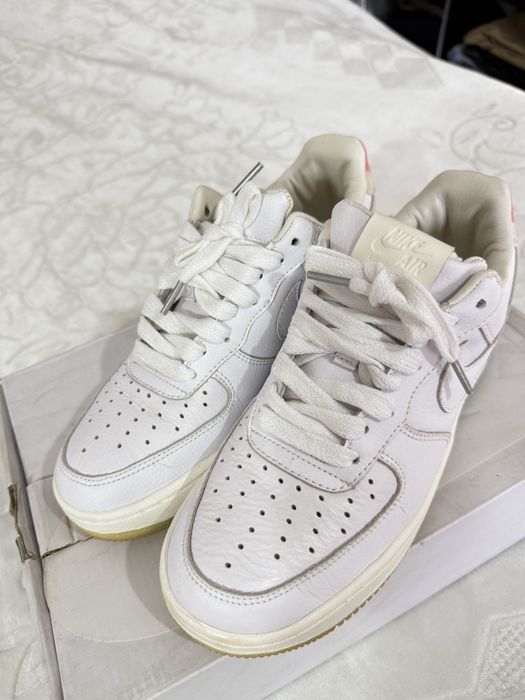 Коллекционные кроссовки Nike Air Force 1