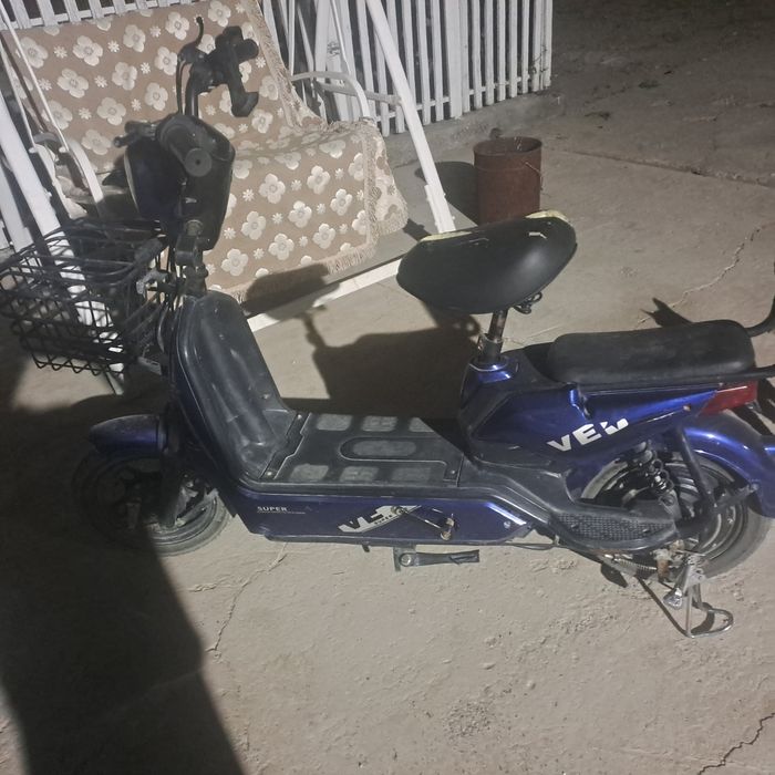 Продам электроскутер 350w