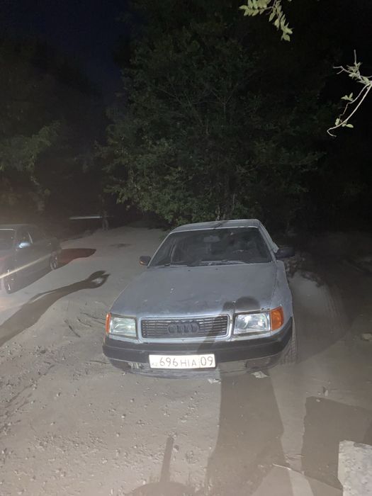 Продам ауди 100