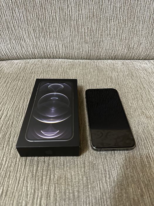 Айфон 12 pro 256gb.