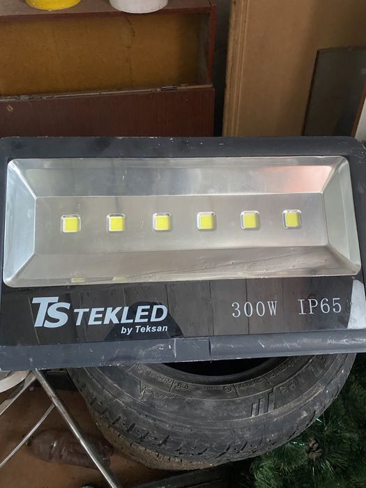 LED пражектор