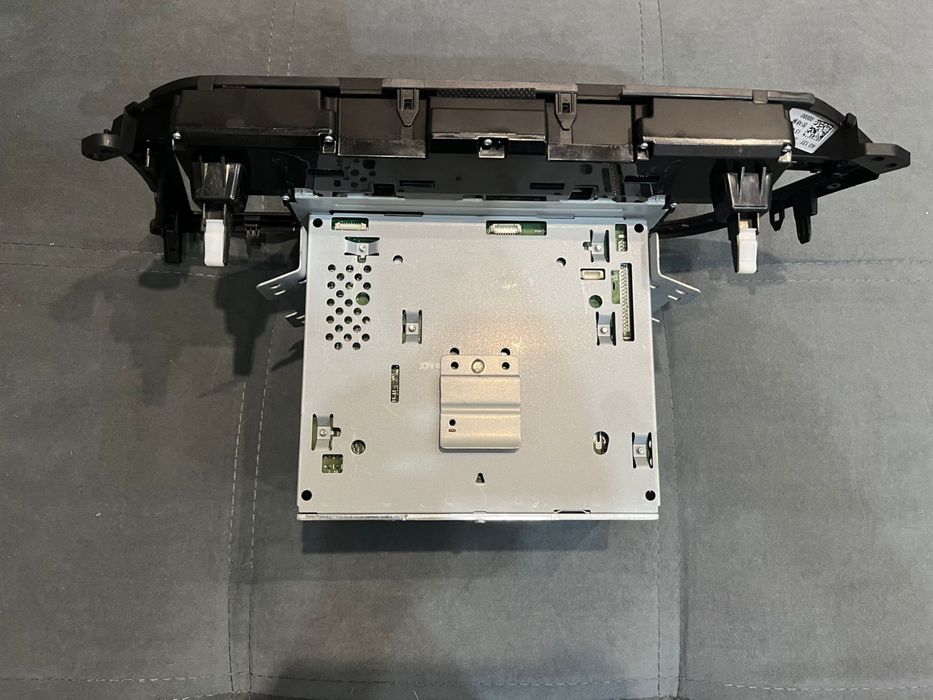 Штатная магнитола