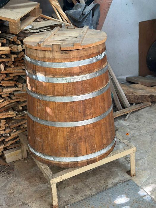 Дървена каца за вино около 200 литра