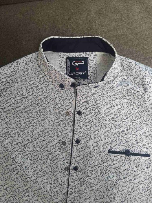 Мъжка риза М размер