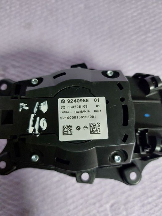 Joystick controller navigatie BMW E81 E87 E90 E91 E92 E84 Cod 9240956