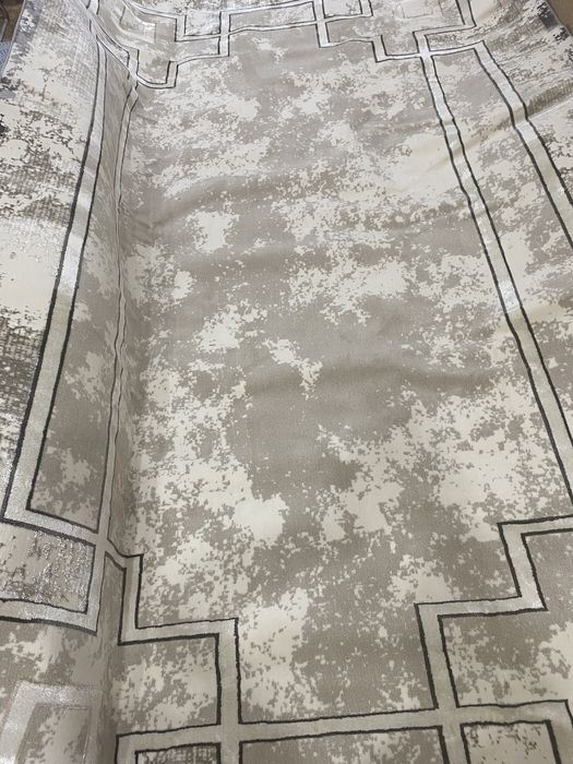 Продам ковер , новый размер 2.5*4 м