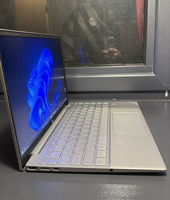 Ноут б/у HP Pavilion Aero [R7-5825U/16Gb DDR4/512Gb/13,3" 3K]