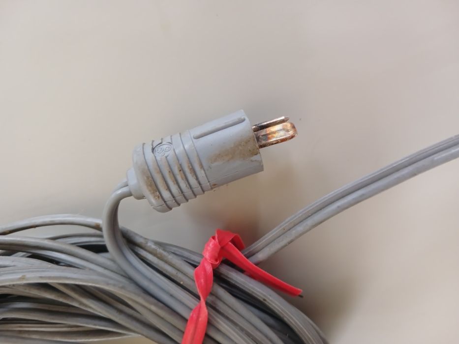 Vând boxe Canton LE 400