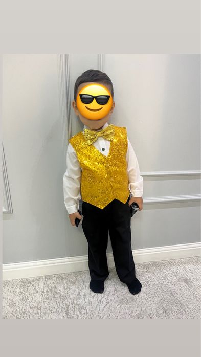 Жилет с бабочкой