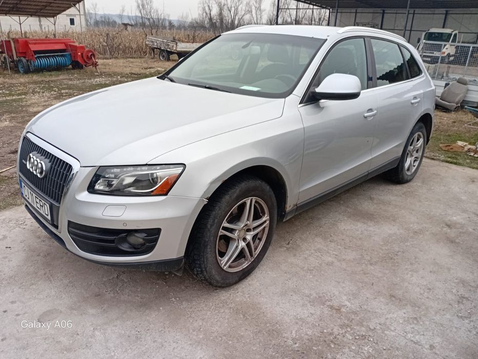 Vând AUDI Q5 din 2009