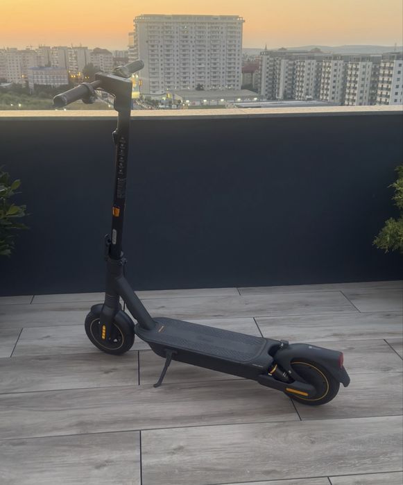 Trotineta electrica Ninebot Max G2