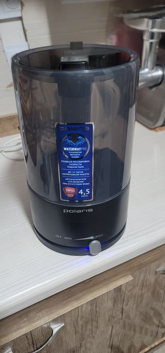 Uvajnitel sotiladi polaris