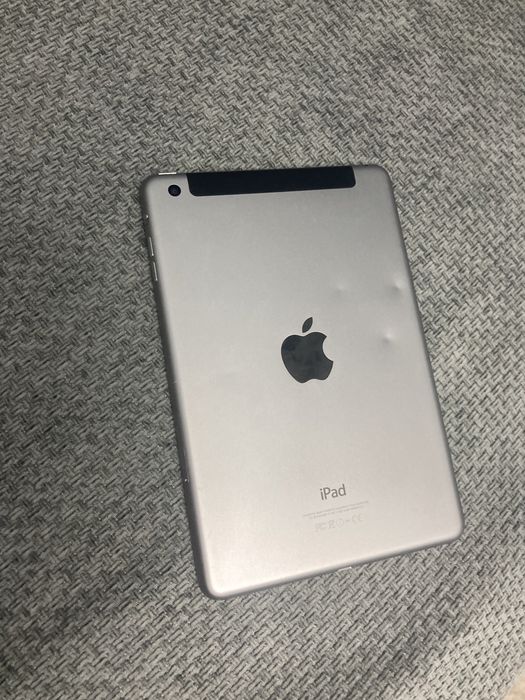 Продаю Ipad mini 3