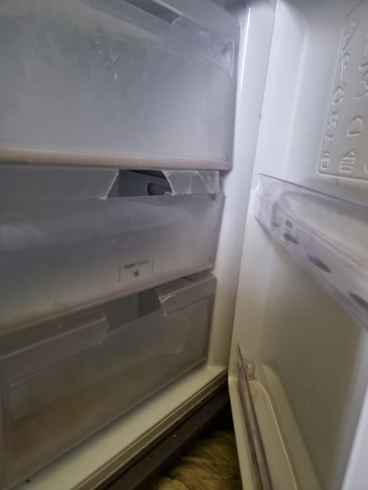 Хладилник Hotpoint Ariston INOX пълен No Frost !