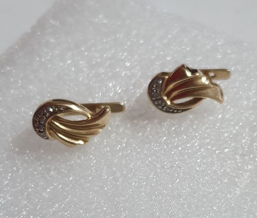 Брилливнтовые   сережки.