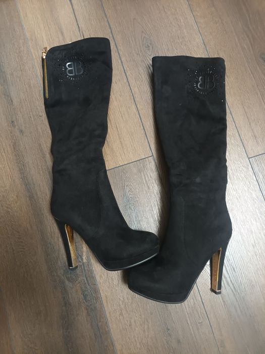 Велурени черни  ботуши