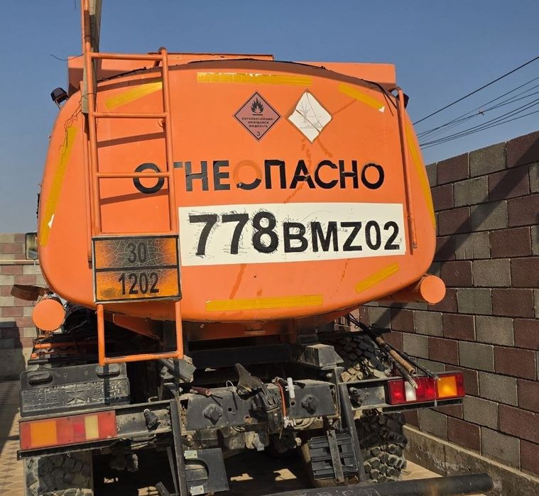 Цестерна бензовоз