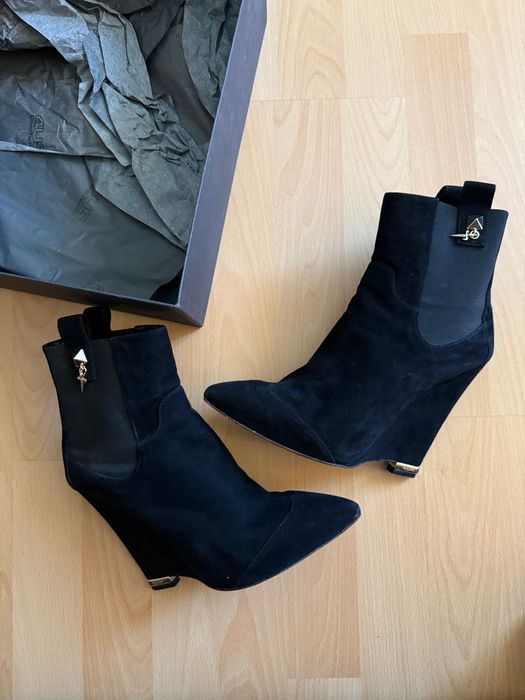 Оригинални боти Cesare Paciotti велур