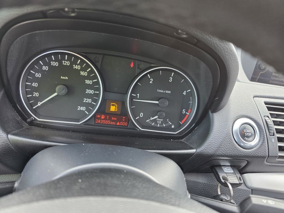 Bmw 118d an de fabricație  2011 euro5