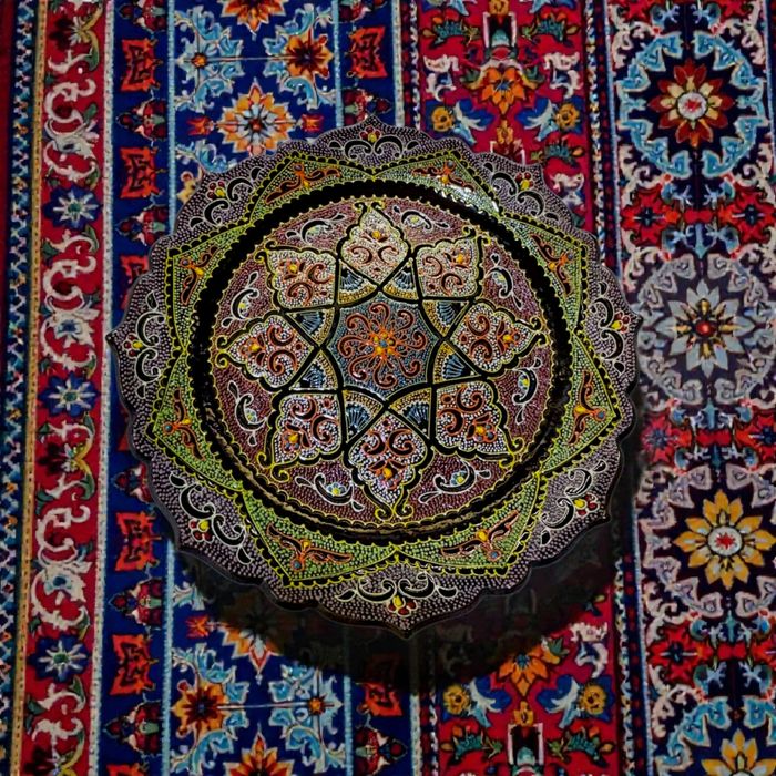 Dekorativ milliy lagan