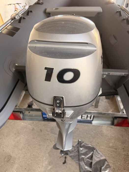 Лодка Нопda Honwave T32 IE3 двигател Honda BF10