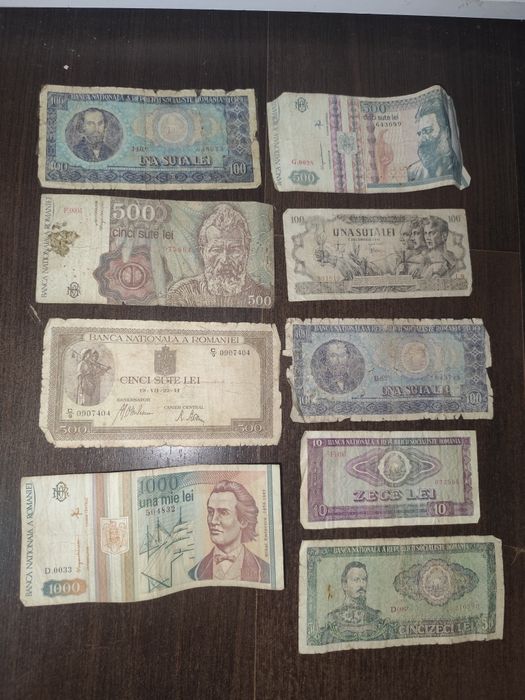Lot 9 bancnote romanesti vechi  - 140 lei