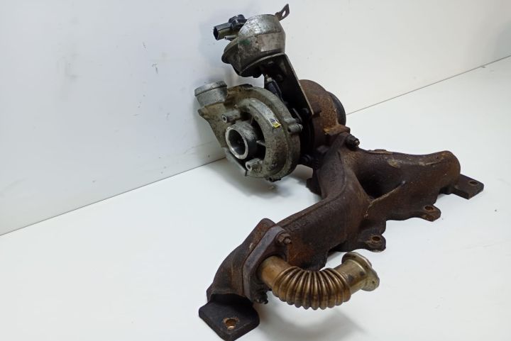 Turbina turbosuflanta 2.0 tdi 9662461980 Volvo V50 prima generatie se