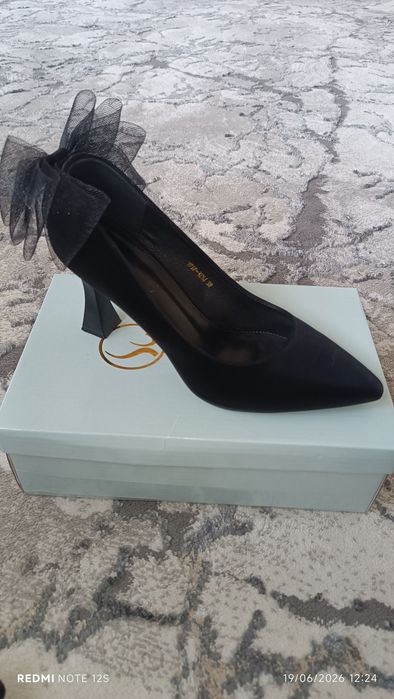 Elegant qora tufli