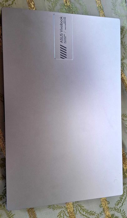ASUS Vivobook Go 15 (E1504FA)