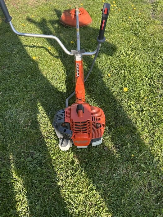 Motocoasa profesioanala oleo mac  Oleomac bc 400 t