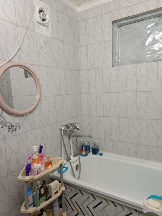 Продам однокомнатную 2этаж