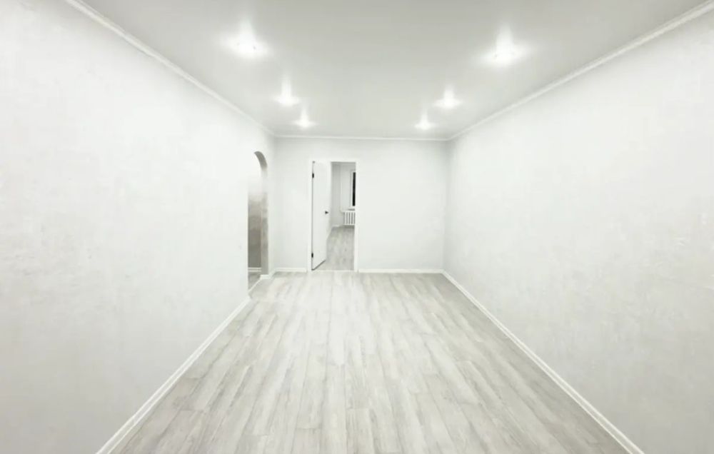 продам 2-х ком. 46кв. 5мкр. 4-этаж