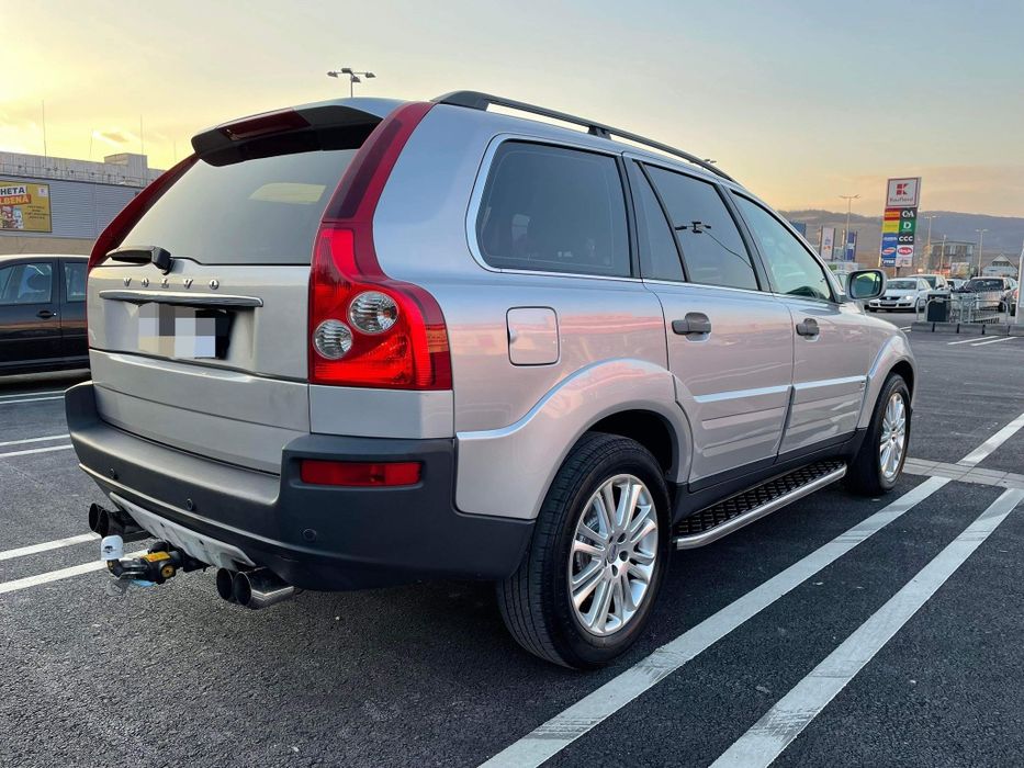 Vând Volvo XC90 163 CP