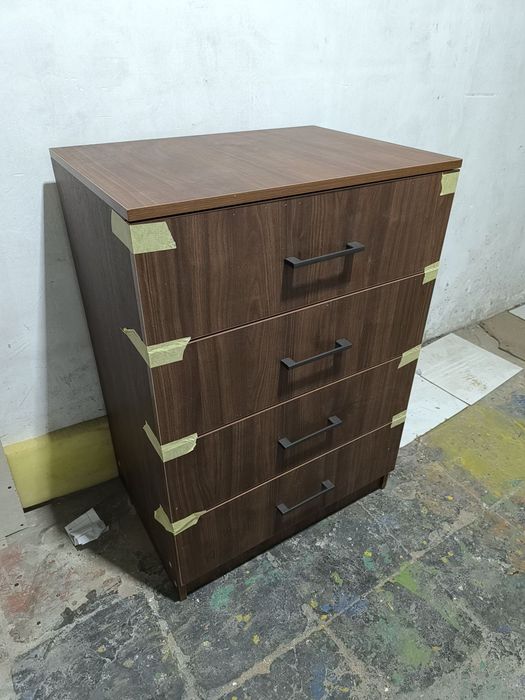 камод (Честр) 600.000 сум можно звонить 24/7