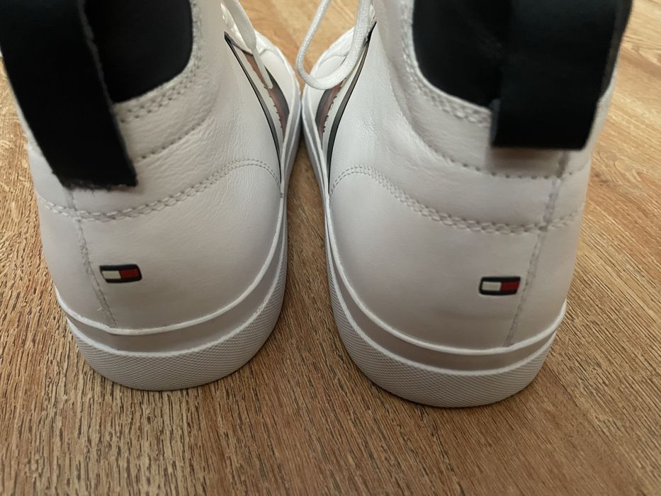 Tommy hilfiger маратонки