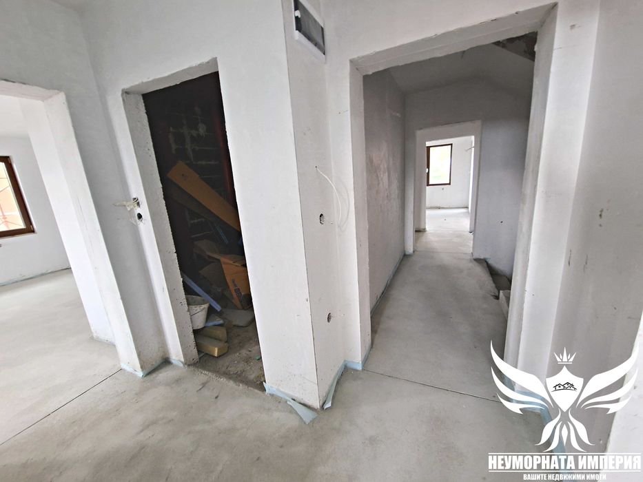 Продавам нов тристаен 91кв. ет. 3 в гр.Асеновград, кв.Стадиона