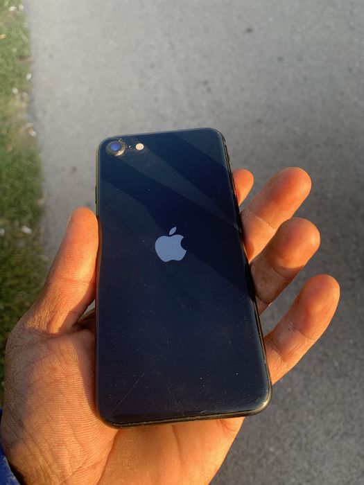 IPhone SE 2022. 128GB