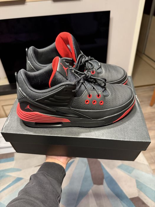 Ghete jordan max aura 5