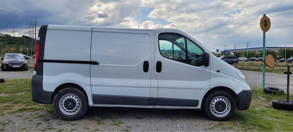 Opel Vivaro 2013 euro 5 2.0cdti
