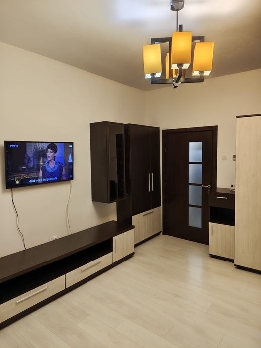 Proprietar- Apartament 2 camere Tractorul mobilat si utilat